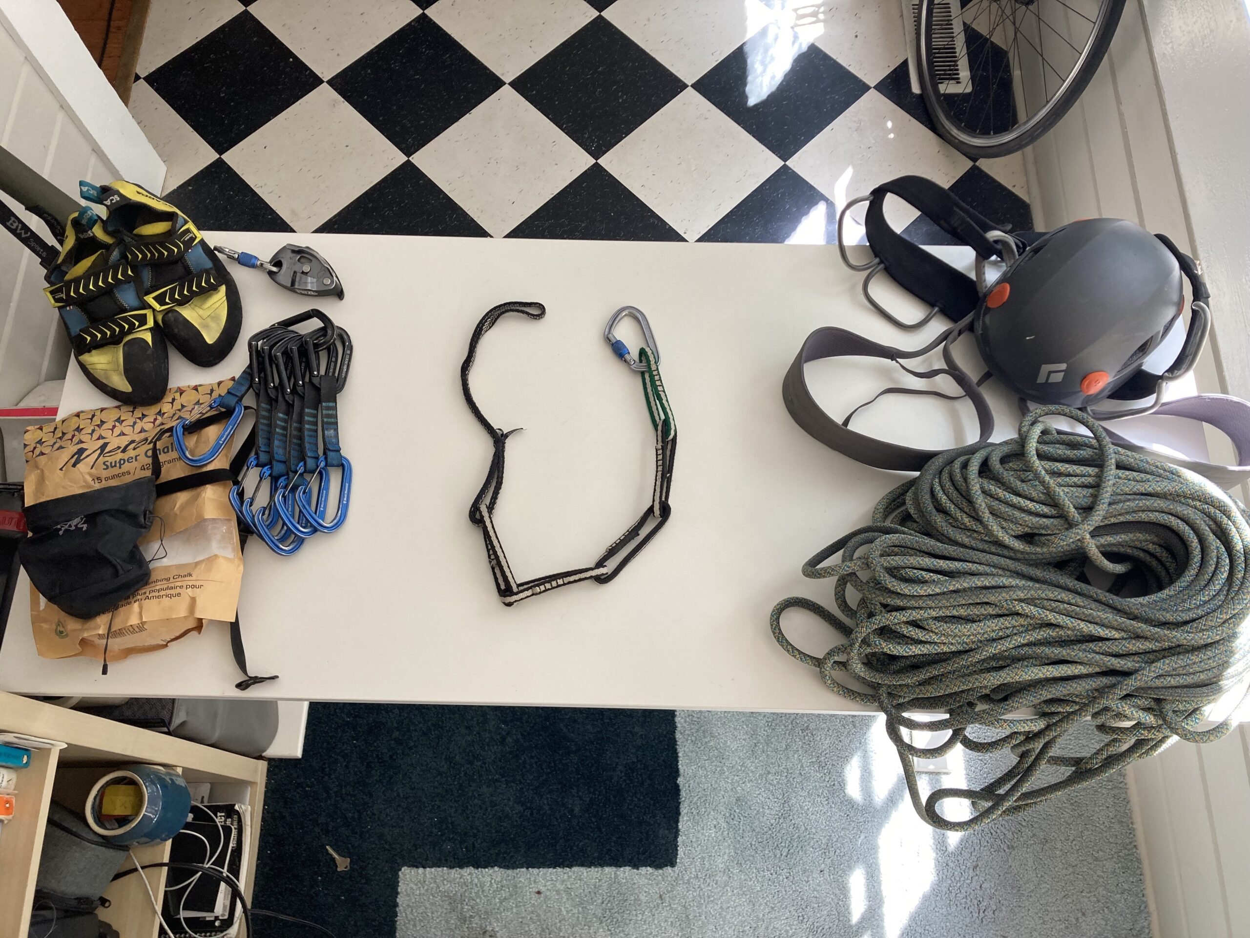 Rock climbing gear with PAS in center